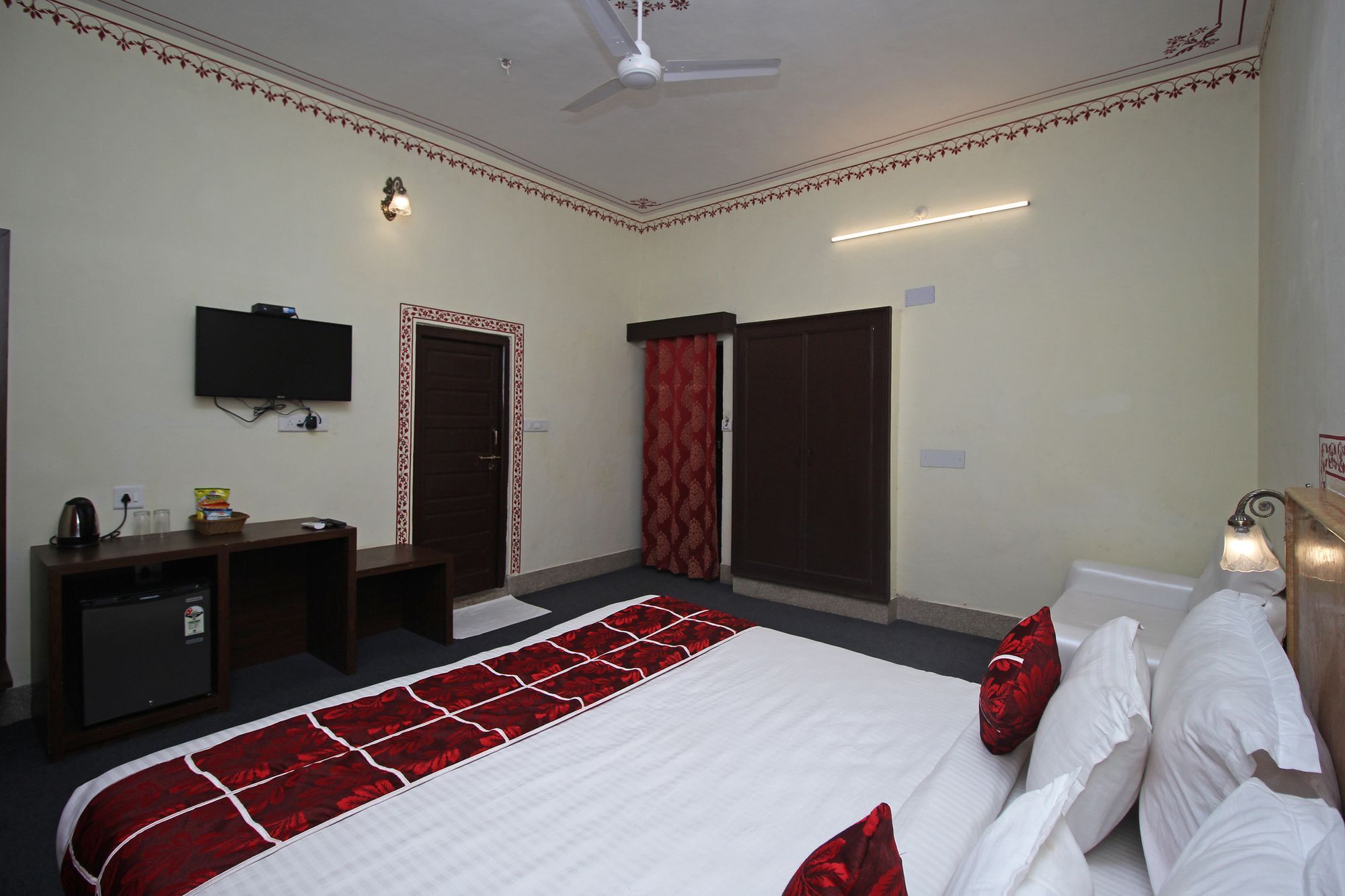 Oyo 9161 Hotel Janak Vilas Udaipur Eksteriør bilde